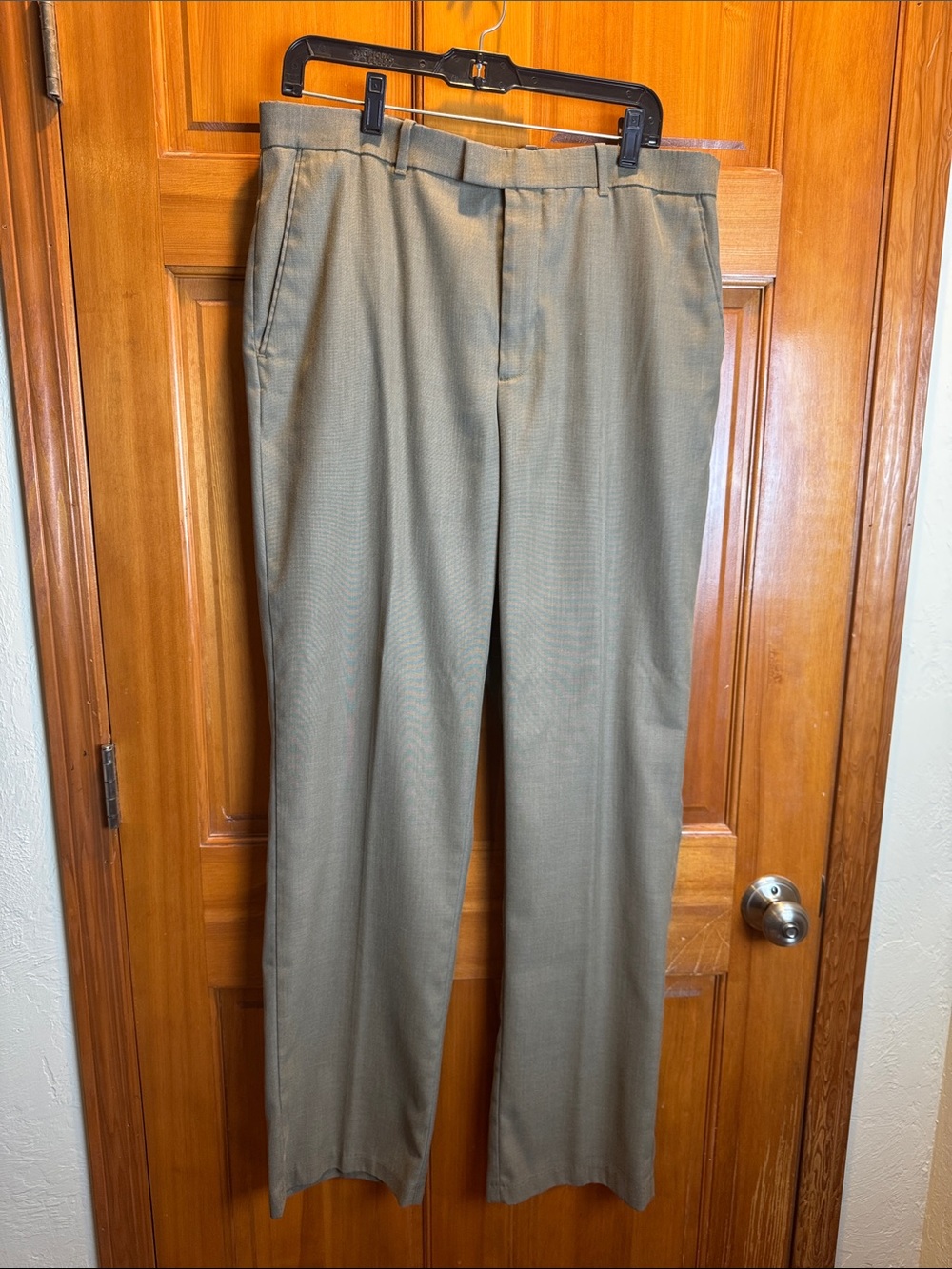 Perry Ellis Portfolio Men's Classic Fit Dress Pants in Tan Khaki 34 x 34